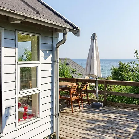 2 Bedroom Pet Friendly In *