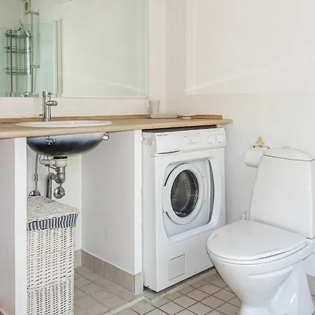 2 Bedroom Pet Friendly In