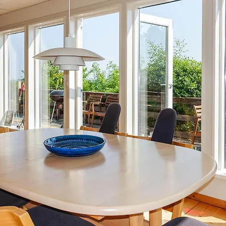 2 Bedroom Pet Friendly In Prázdninový dům *