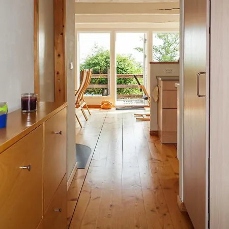 2 Bedroom Pet Friendly In *