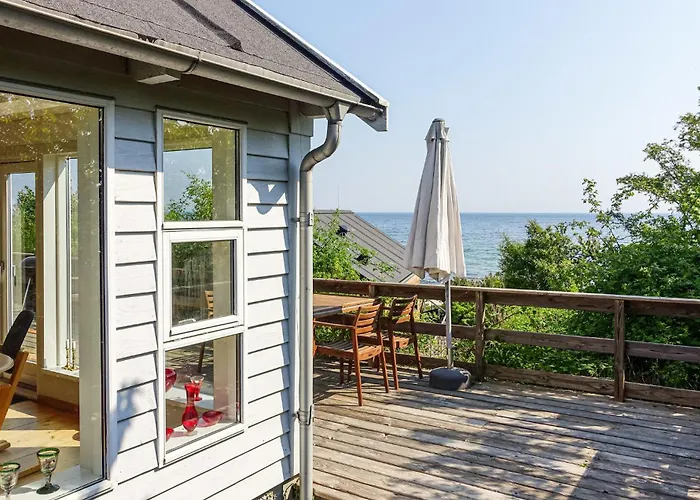 2 Bedroom Pet Friendly In *