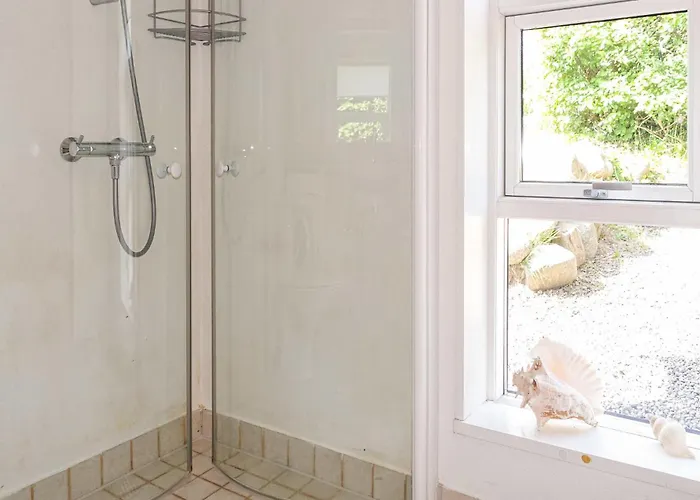 2 Bedroom Pet Friendly In