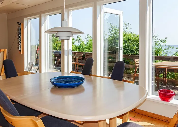 2 Bedroom Pet Friendly In 度假居 *