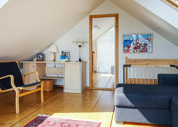 2 Bedroom Pet Friendly In *