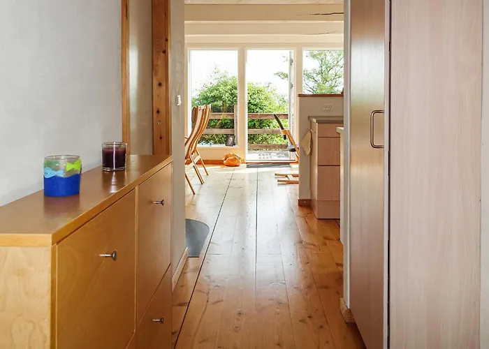 2 Bedroom Pet Friendly In *