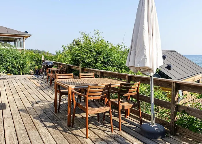 2 Bedroom Pet Friendly In